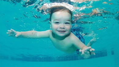 سن آموزش شنا برای کودکان