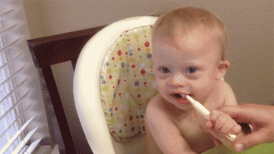 شیر مادر میتواند باعث پوسیدگی دندان نوزادان بشود