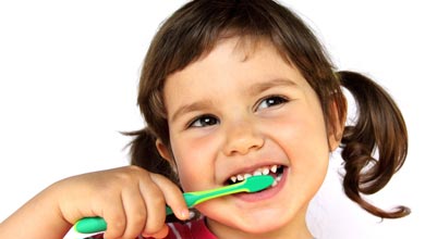 کاهش پوسیدگی دندان کودکان و راه حل آن