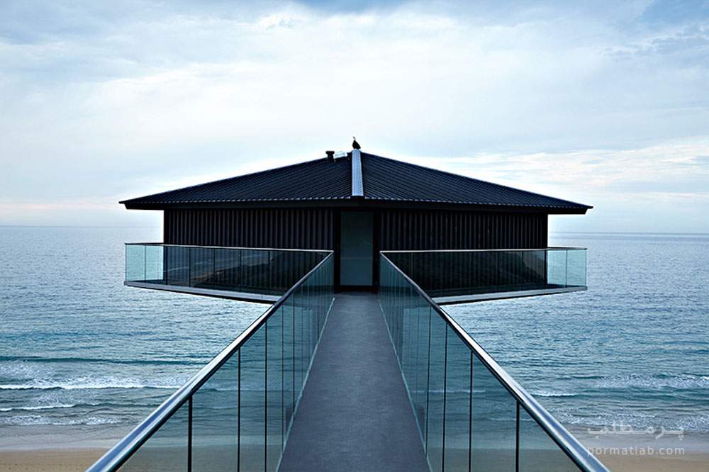 معماری خانه‌ای به شکل الماس بر فراز اقیانوس - پرمطلب