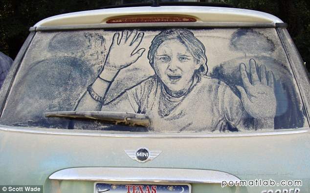 نقاشی‌ کردن بر روی ماشین های کثیف