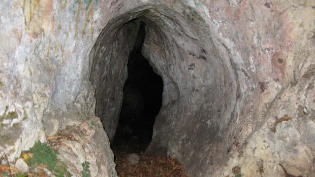 غار سم Som یکی از عمیق ترین غارهای ایران